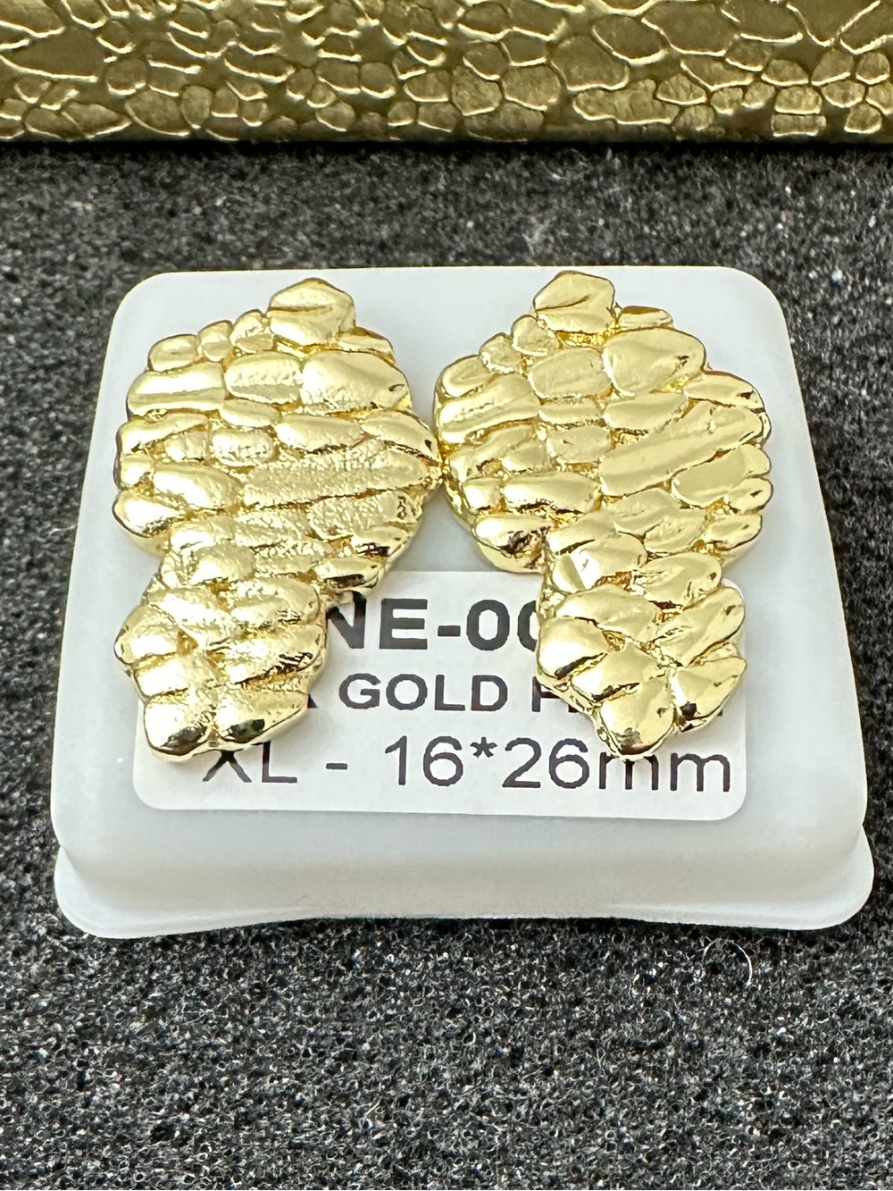 New Gold plated Nugget stud Earrings 16x26mm